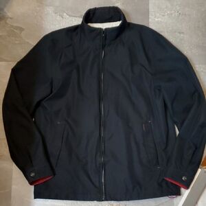 Rainforest Men's Black Jacket. Waterproof. Windproof. Men Size M.